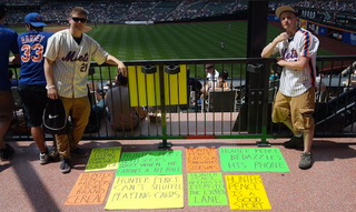 Illustration for article titled Mets Fans Are Back With More Sick Burns On Hunter Pence